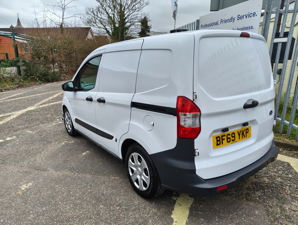 Ford Transit Courier Trend Tdci BF69YKP White #4