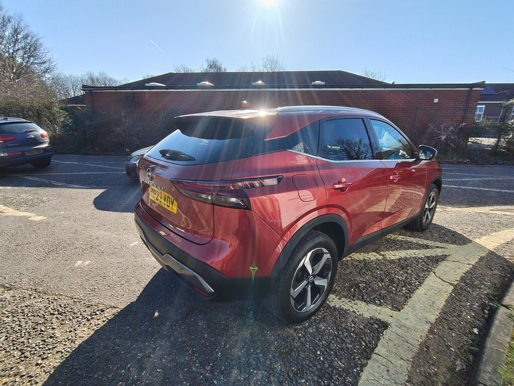 Nissan Qashqai Dig-t N-connecta BP23YOY Red #5