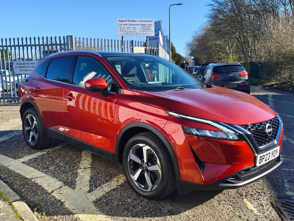 Nissan Qashqai Dig-t N-connecta BP23YOY Red #3