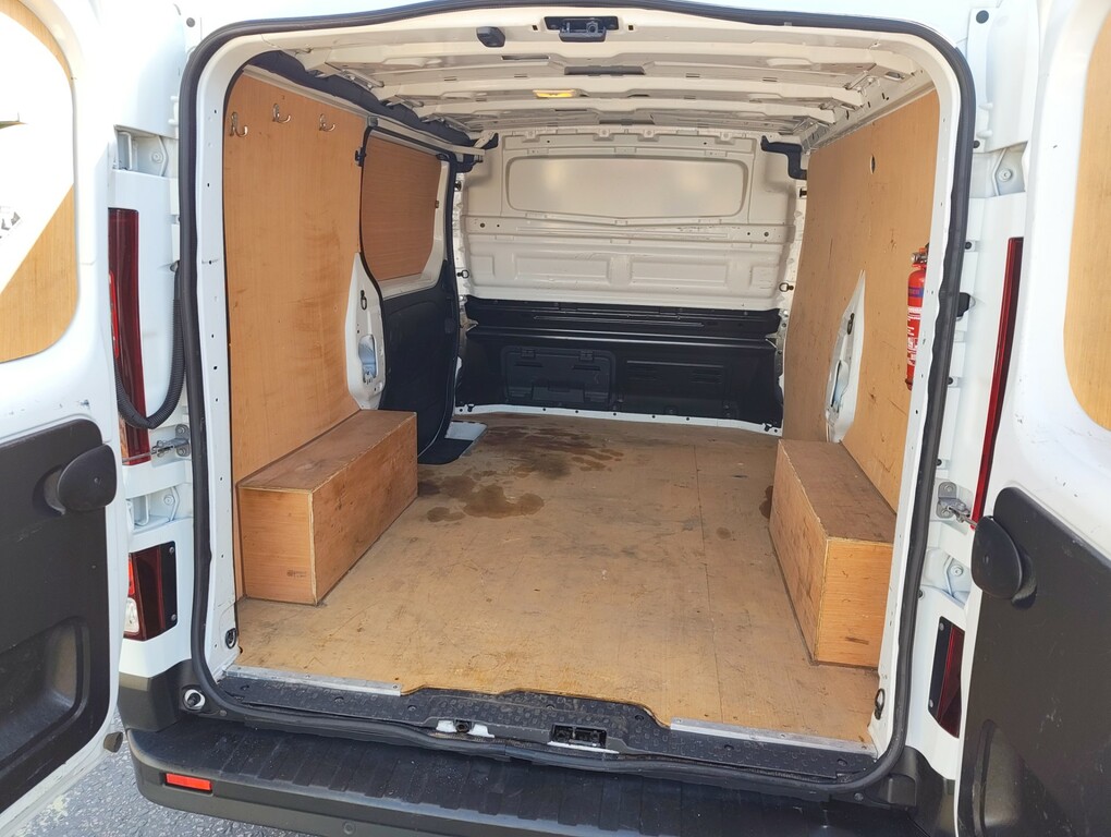 Renault Trafic Sl28 Business Plus Dci FP72UFB White #6