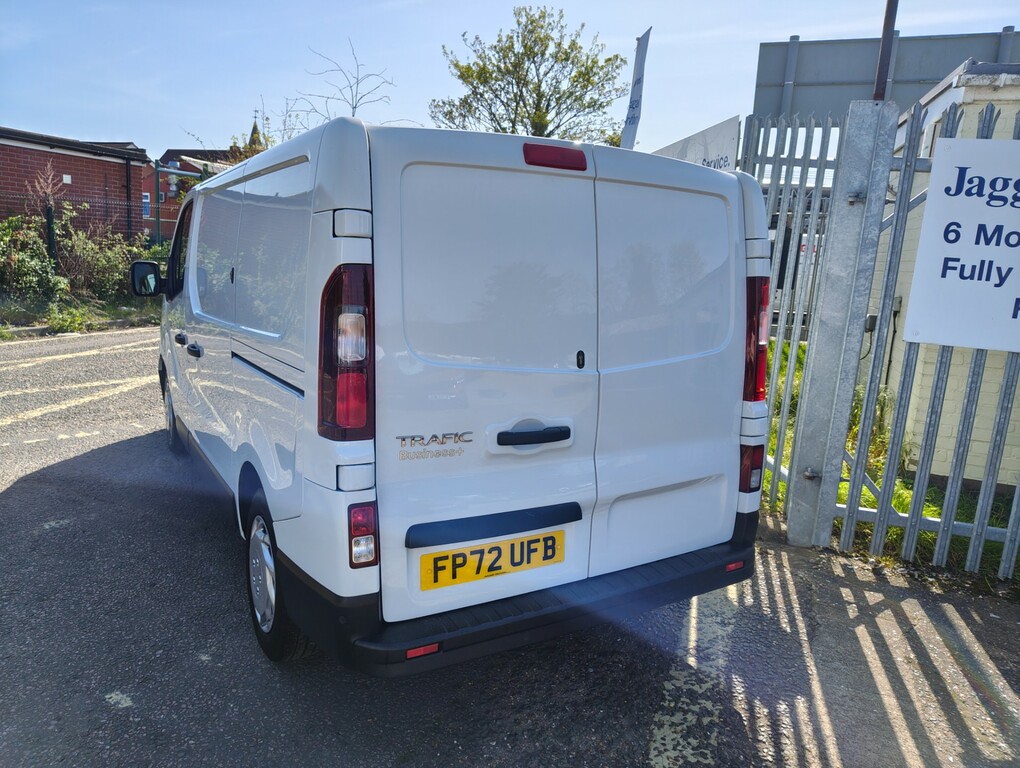 Renault Trafic Sl28 Business Plus Dci FP72UFB White #4
