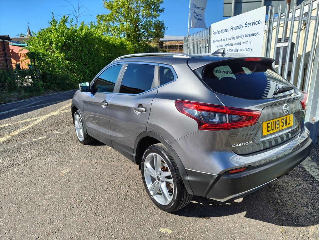 Nissan Qashqai Dig-t N-motion 