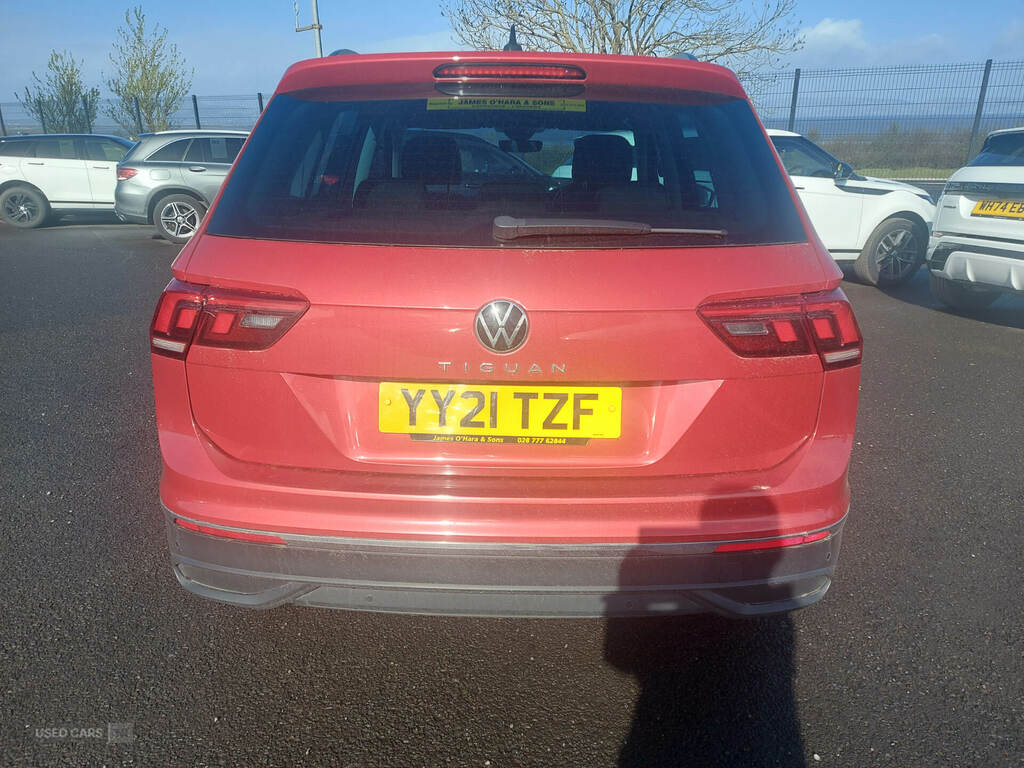 Volkswagen Tiguan 2.0 Tdi Life Dsg YY21TZF Red #5