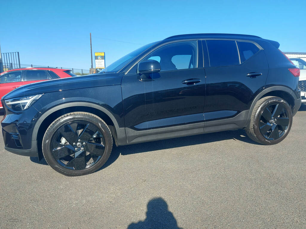 Volvo XC40 2.0 B4p Plus Black Edition Black