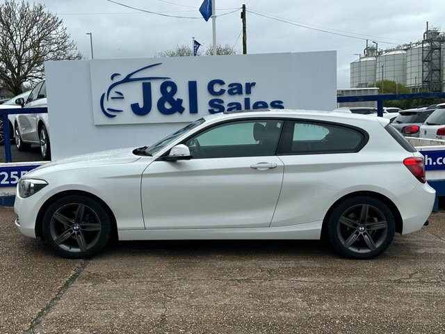 BMW 1 Series 1.6 116I Sport Hatchback Euro 6 S HG13KJE White #3