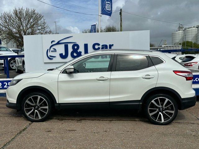Nissan Qashqai 1.6 Dci Tekna Suv 4Wd Euro 5 S VO15KDU White #3