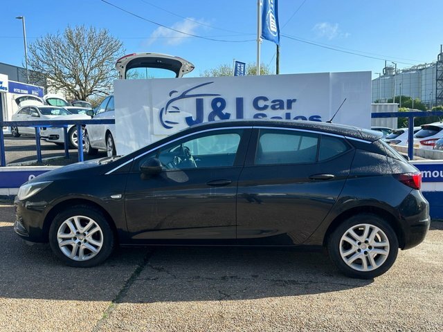 Vauxhall Astra 1.4I Design Hatchback Euro 6 10 LR16VYU Black #3