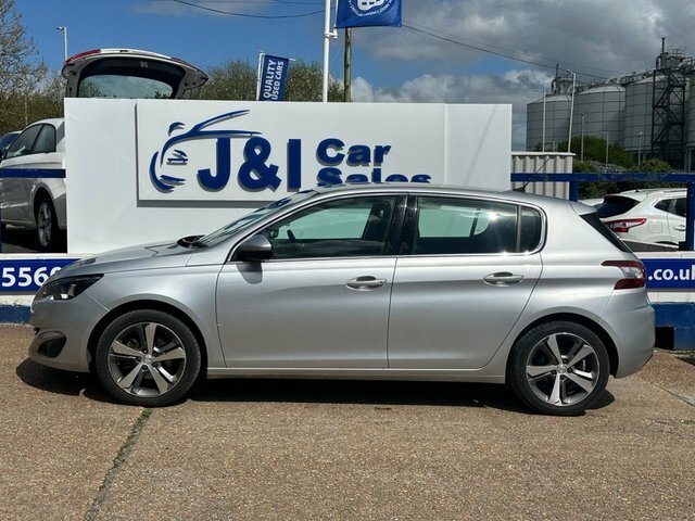 Peugeot 308 1.2 Puretech Allure Hatchback Eu SK17FJY Silver #3