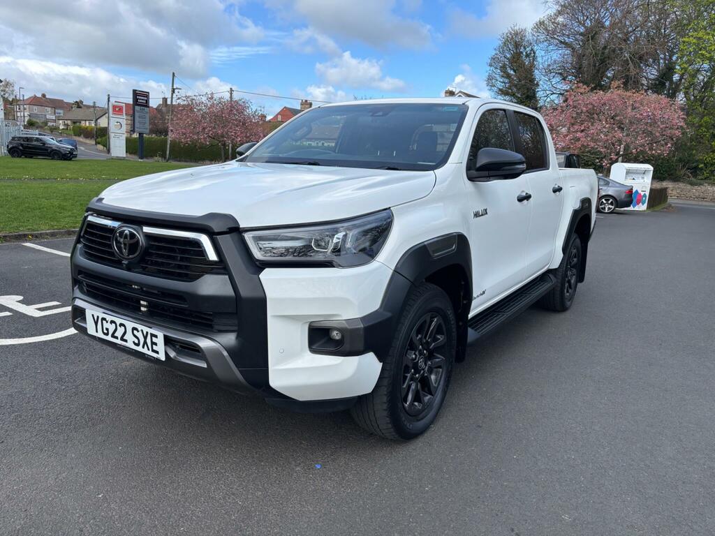 Toyota HILUX 2.8 D-4d Invincible X 4Wd Euro 6 Ss YG22SXE White #3