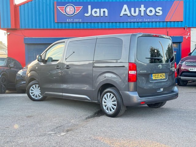 Toyota Proace Verso 2020 1.5D Shuttle Medium Mpv Mwb Euro 6 Ss Grey #2