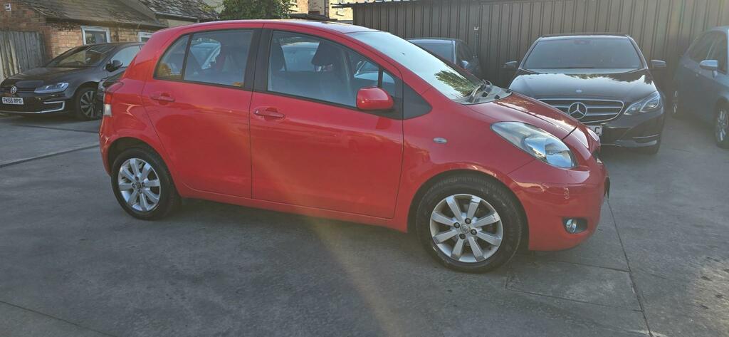 Toyota Yaris T Spirit D-4d Red #6