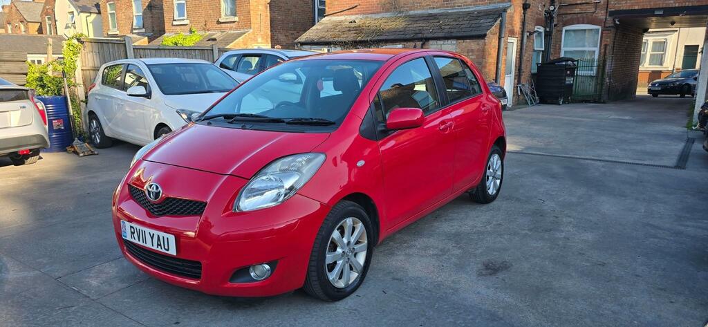 Toyota Yaris T Spirit D-4d Red