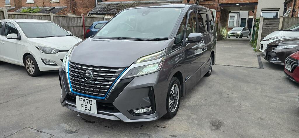 Nissan Serena E-power Grey
