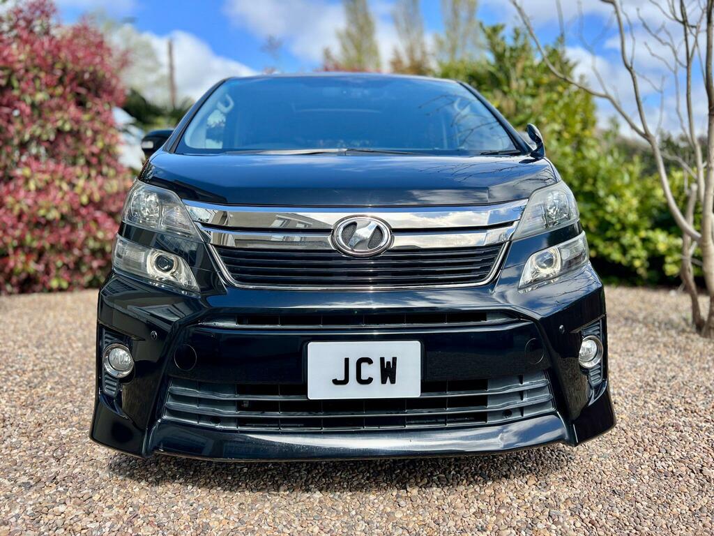 Toyota Vellfire Golden Eyes 2.4  Black #2