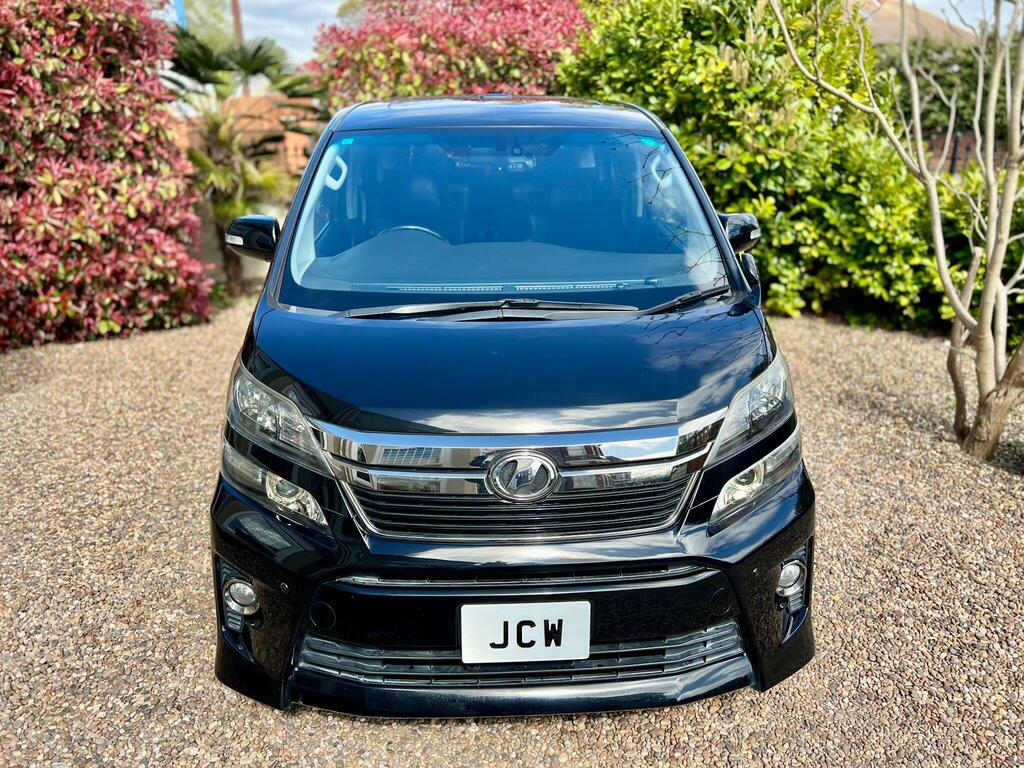 Toyota Vellfire Golden Eyes 2.4  Black #3