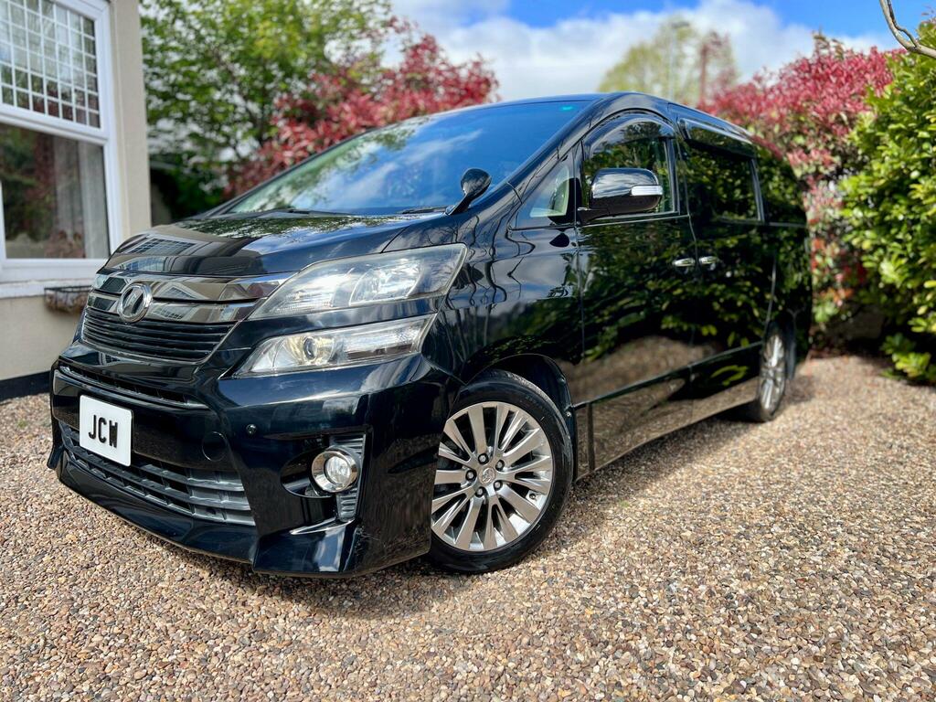 Toyota Vellfire Golden Eyes 2.4  Black #4
