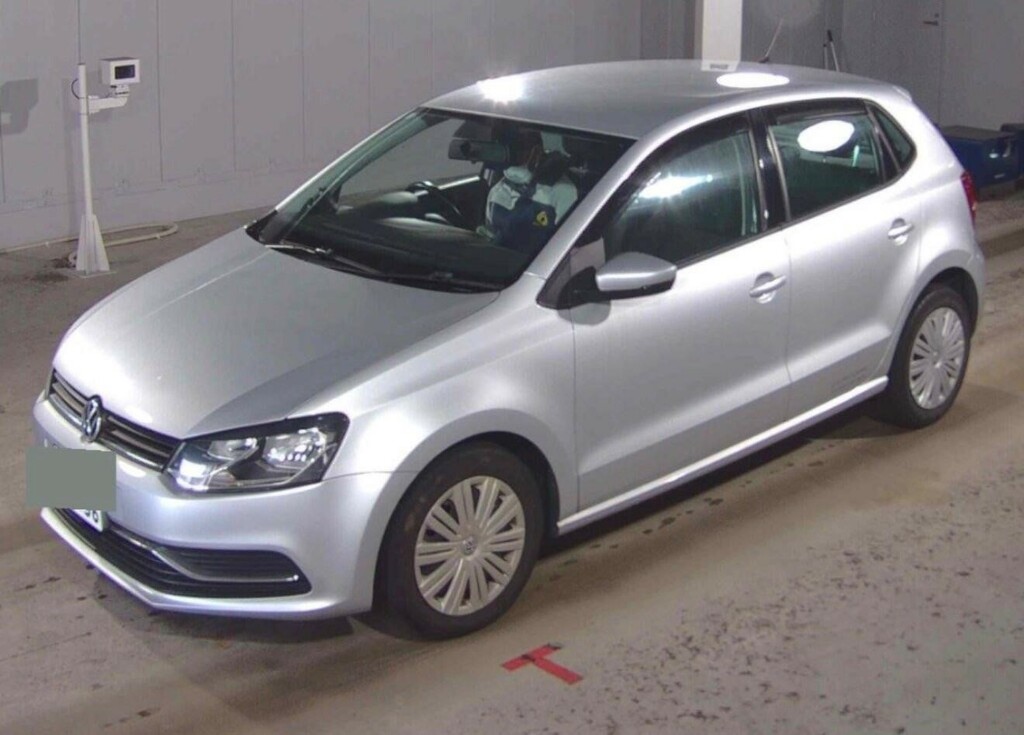 Volkswagen Polo 1.2 Tsi Bluemotion Tech Beats Dsg JCW75 Silver #2