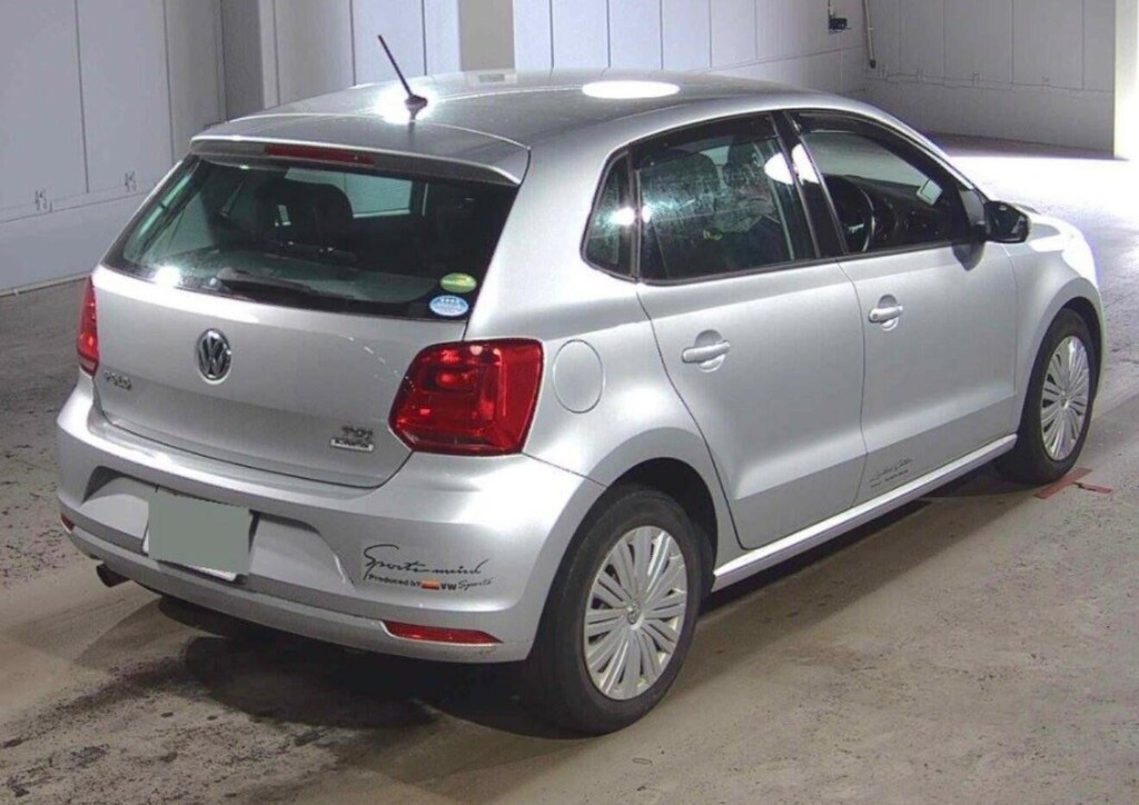 Volkswagen Polo 1.2 Tsi Bluemotion Tech Beats Dsg JCW75 Silver #3