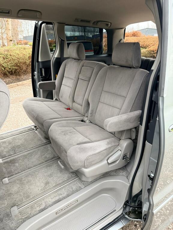 Toyota Alphard White #14