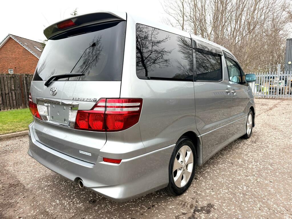 Toyota Alphard White #4