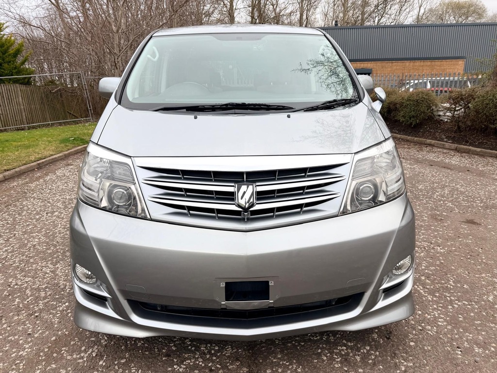 Toyota Alphard White #2