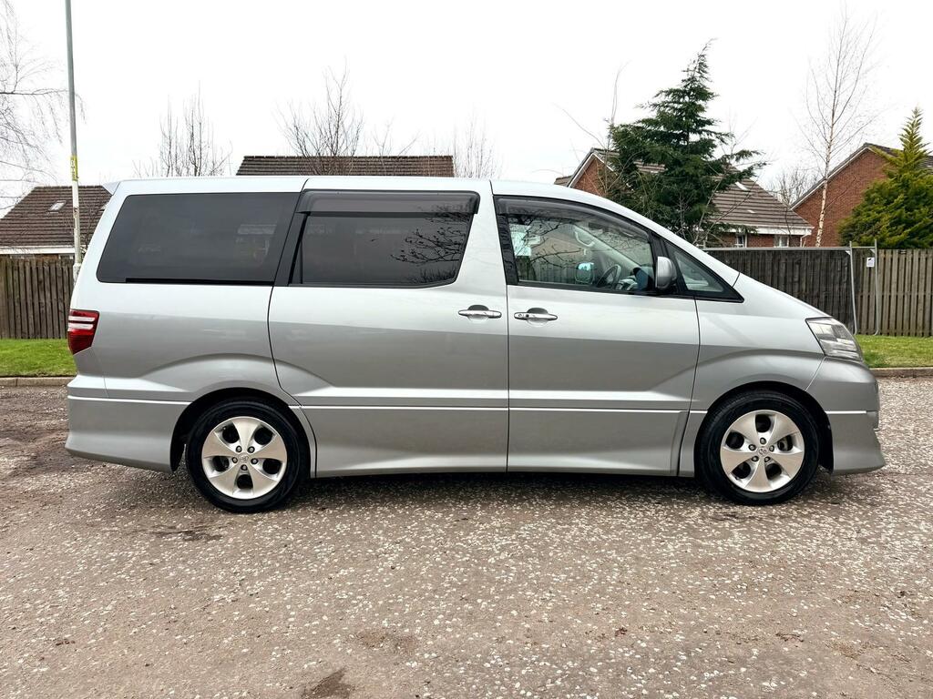 Toyota Alphard White #7