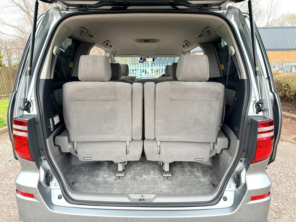 Toyota Alphard White #20