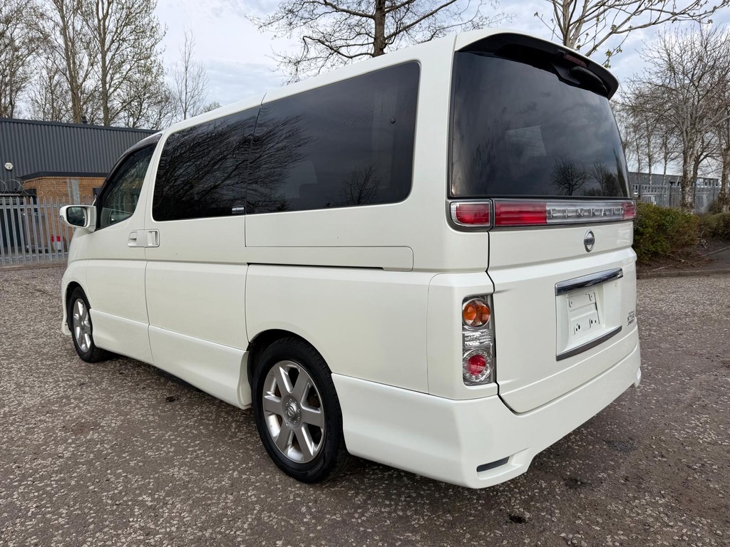 Nissan Elgrand Fresh Import Highway Star 8 Seats Mpv 4 Grade White #6