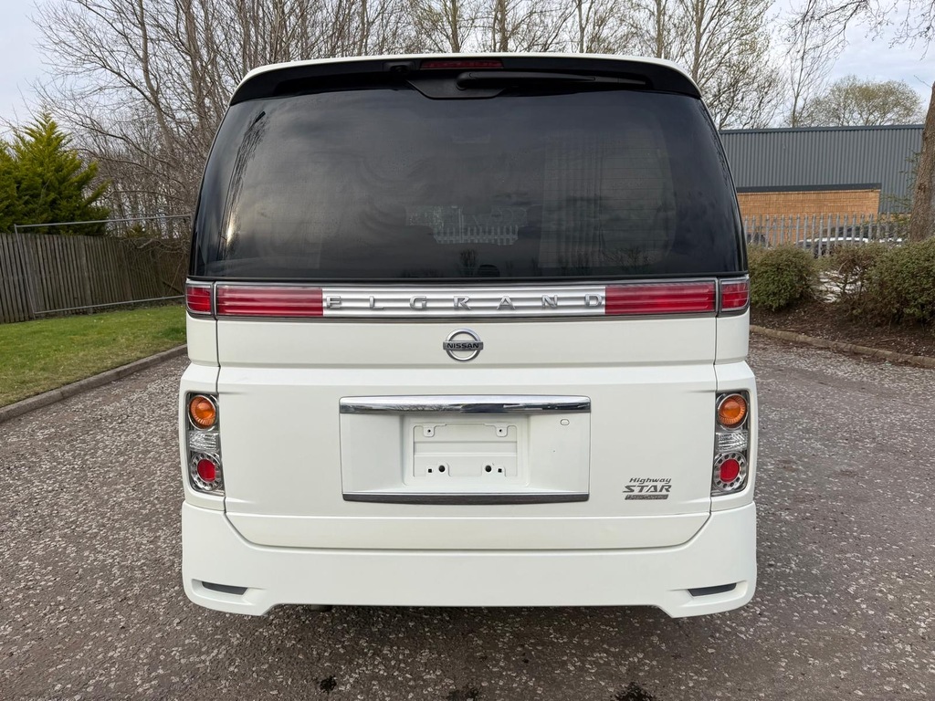 Nissan Elgrand Fresh Import Highway Star 8 Seats Mpv 4 Grade White #5
