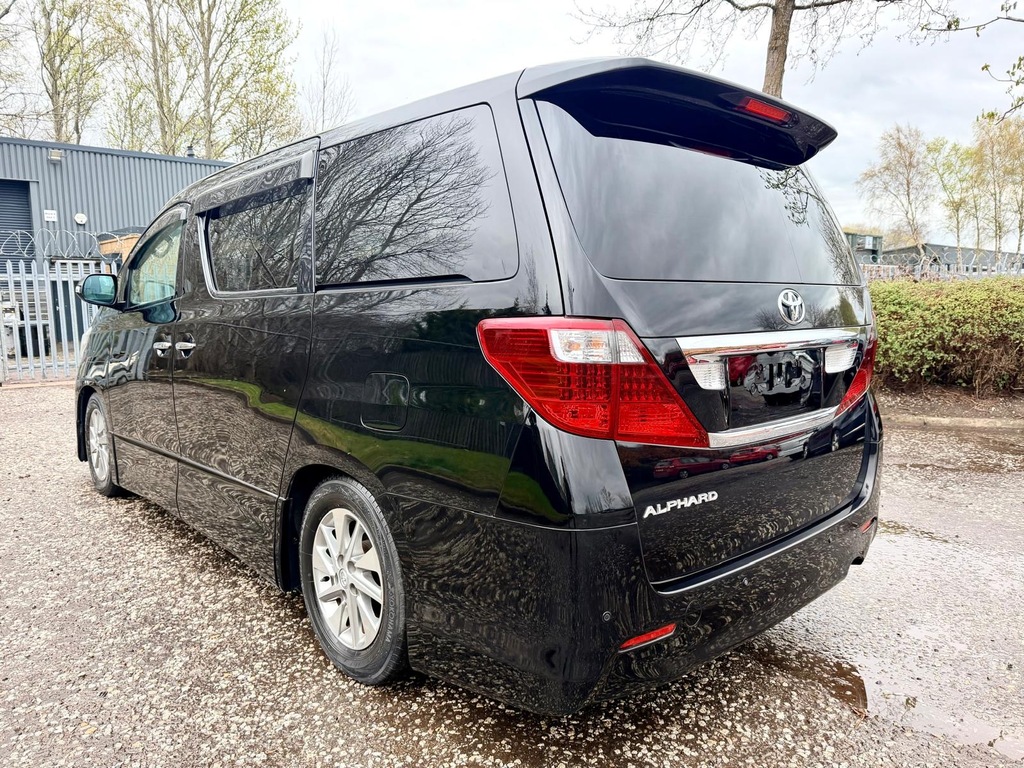 Toyota Alphard Fresh Import G Edition 2.4 8 Seats Mpv Black #4