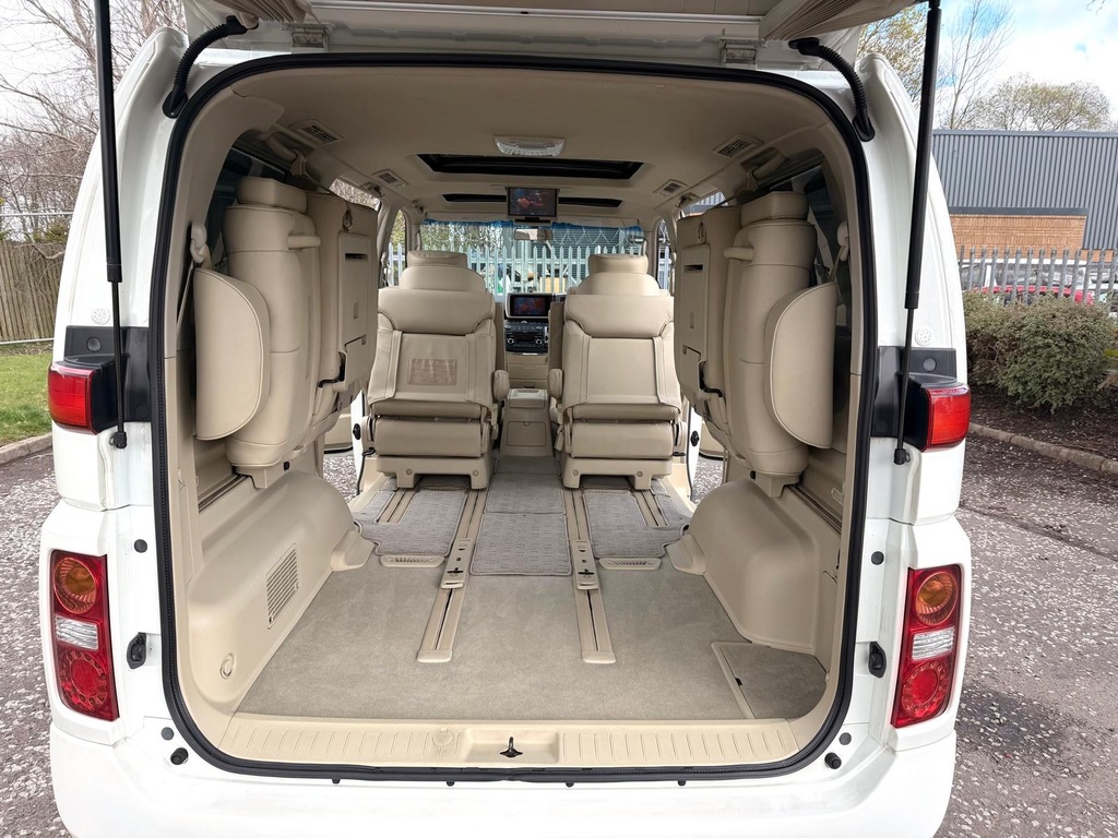 Nissan Elgrand Pop Top Camper White #18