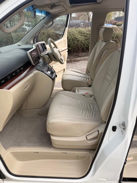 Nissan Elgrand Pop Top Camper White #13