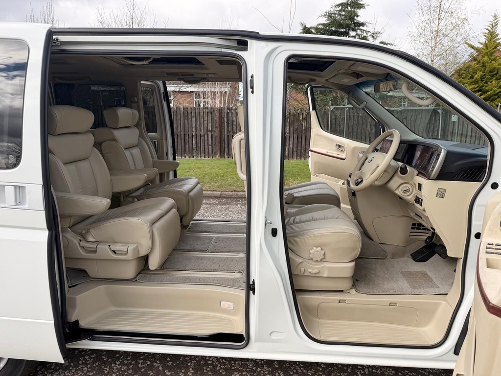 Nissan Elgrand Pop Top Camper White #10