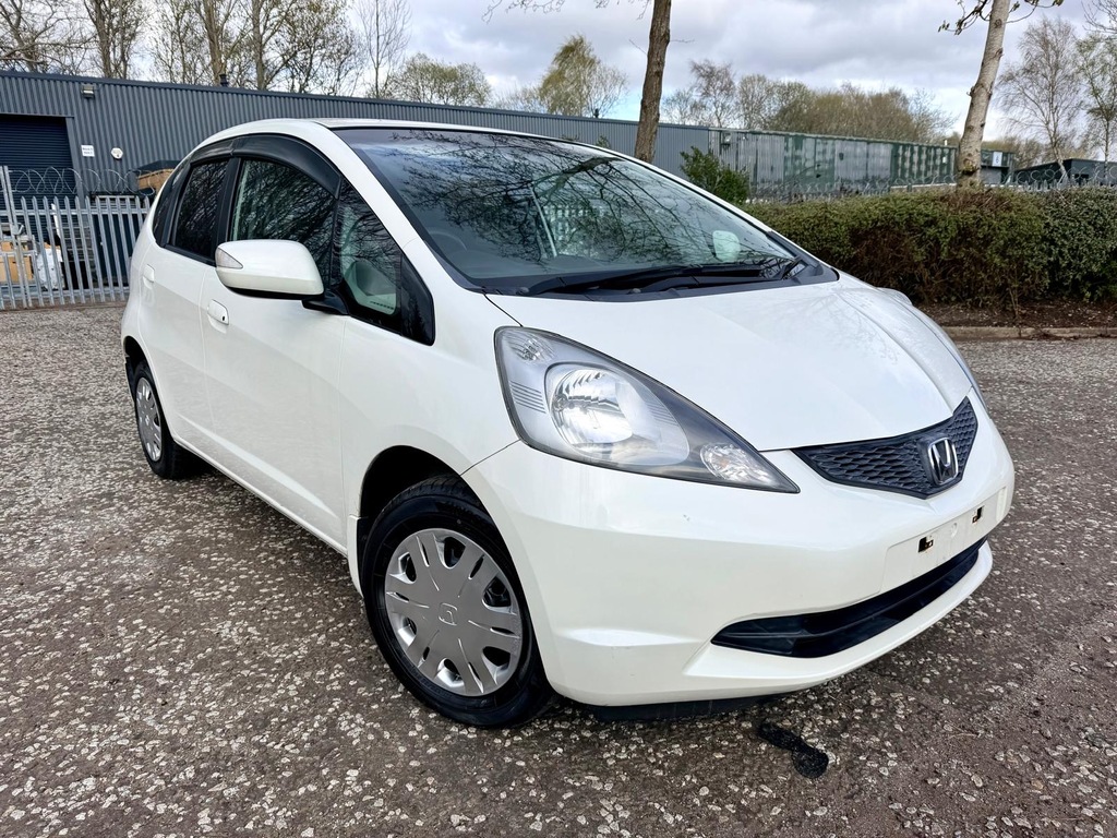 Honda Fit Jazz Fresh Import 1.3 Hatchba White
