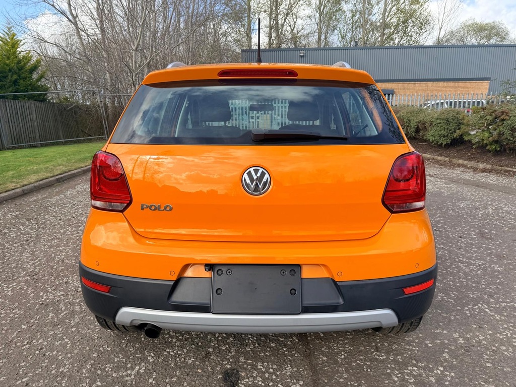 Volkswagen Polo Polo Fresh Import 1.2 Tsi Hatchba Orange #5