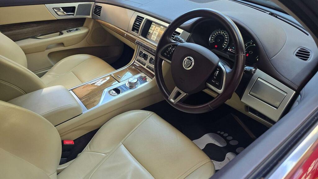Jaguar XF Saloon 3.0 V6 Premium Luxury Euro 5 Ss 20 Red #5