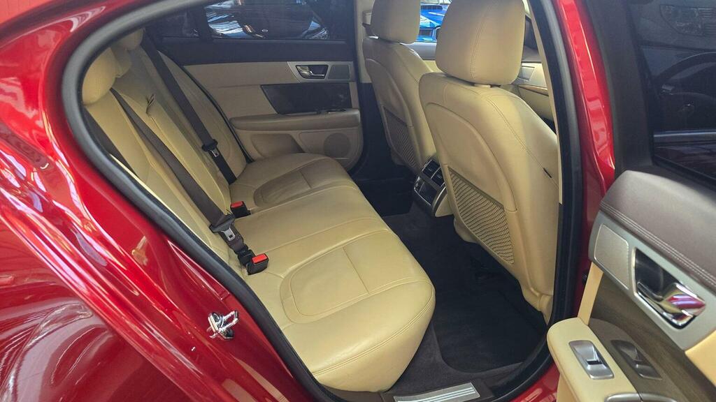 Jaguar XF Saloon 3.0 V6 Premium Luxury Euro 5 Ss 20 Red #4