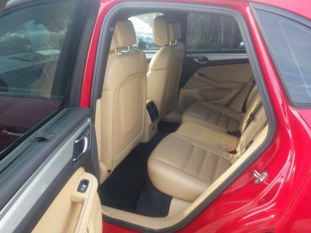 Porsche Macan Suv 3.0T V6 Gts Pdk 4Wd Euro 6 Ss 201666 Red #5