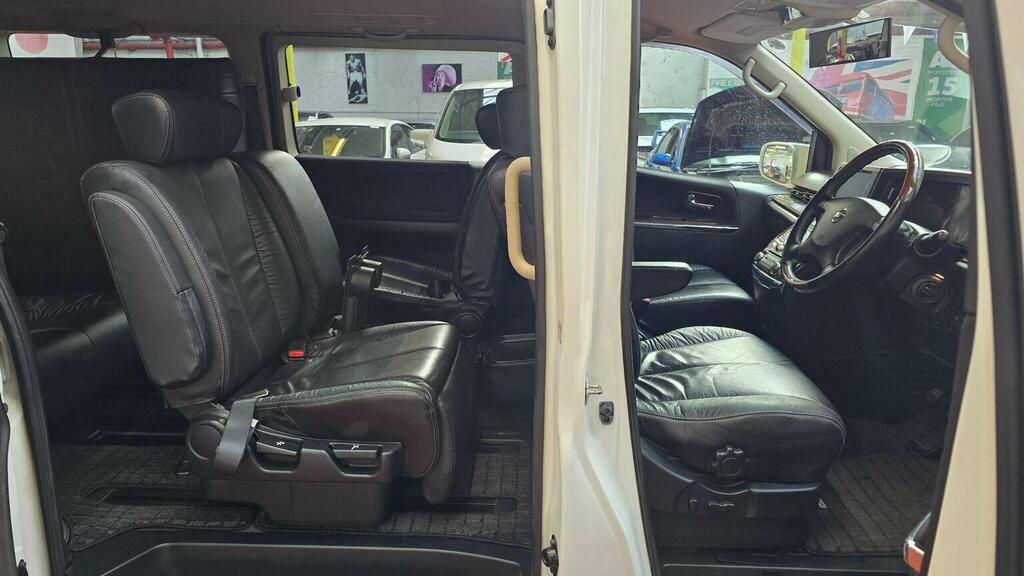 Nissan Elgrand Mpv 3.5 Highway Star Black Leather 360 View 2010 YK10DPE White #5