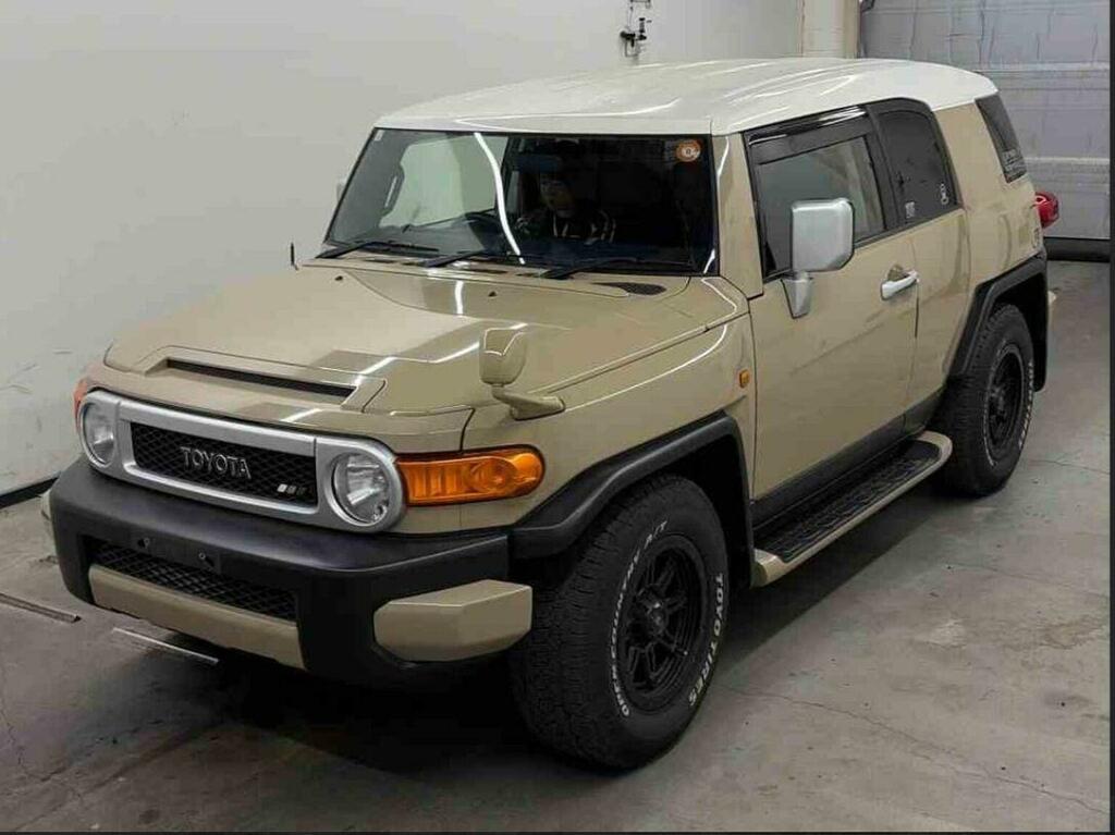 Toyota FJ Cruiser Suv 201313 Beige