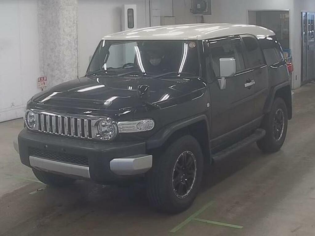 Toyota FJ Cruiser Suv Gsj15w Colour Package 4Wd Ulez Free 201161 Black