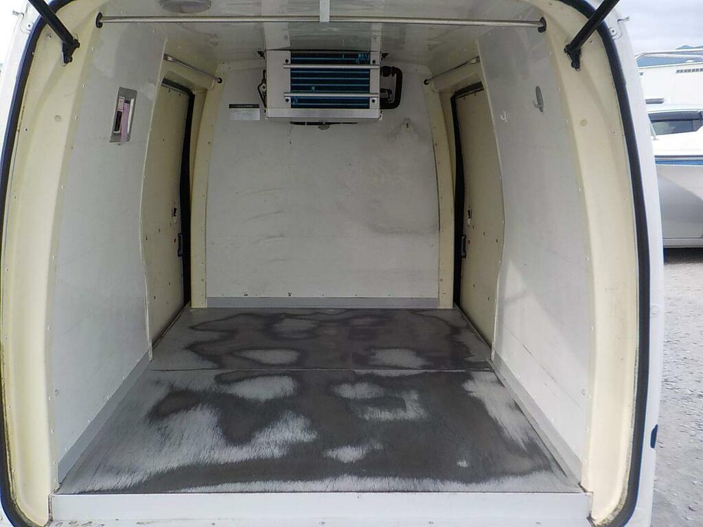 Daihatsu HiJet Temperature Controlled Cargo 660Cc Freezer Va White #5