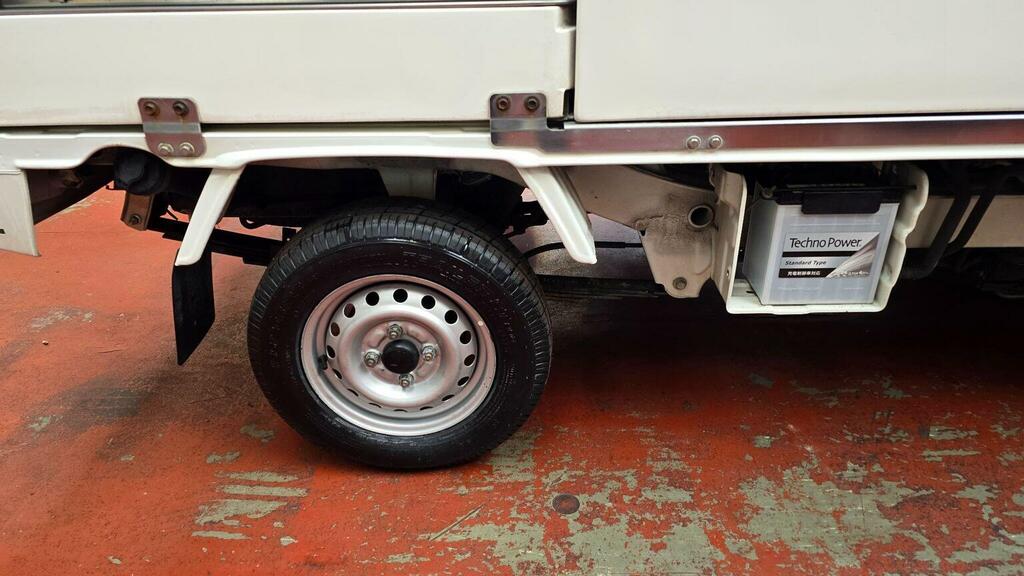 Daihatsu HiJet Cargo 660Cc Freezer Van Ulez Free White #27