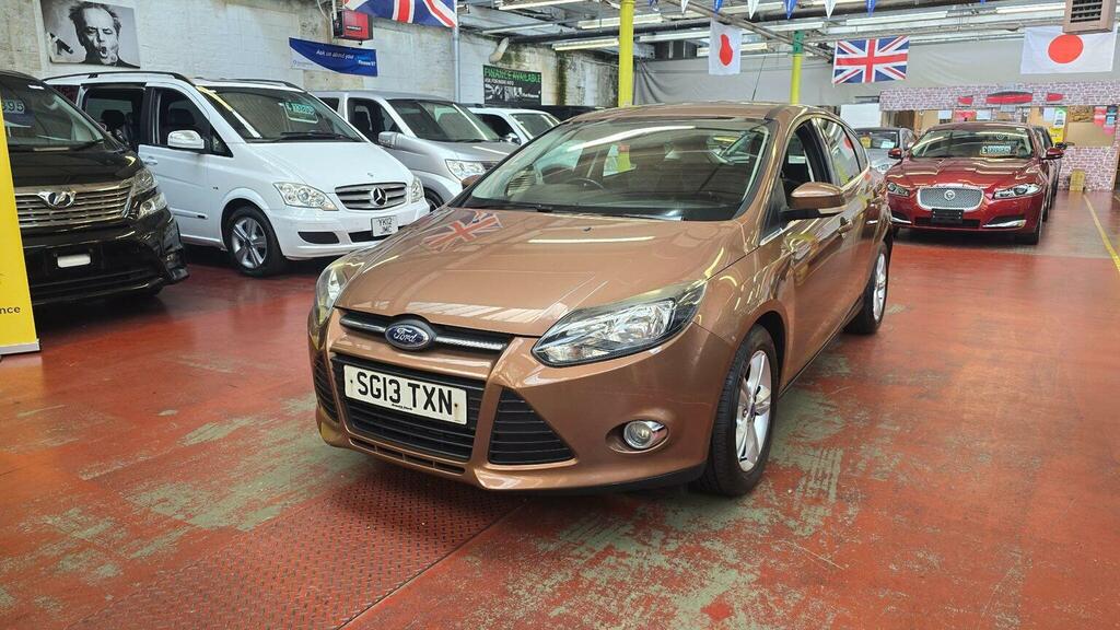 Ford Focus Hatchback 1.6 Zetec Euro 5 201313 Brown