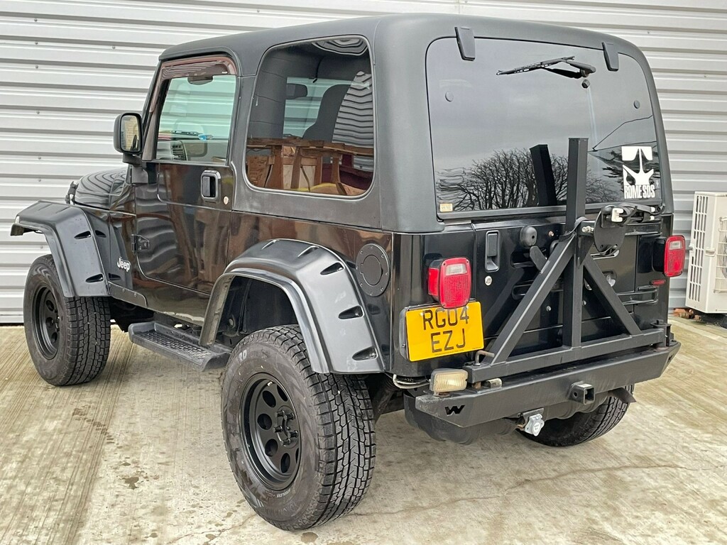 Jeep Wrangler 4.0 Summer Edition Hardtop Convertible Black #4