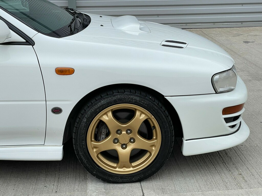 Subaru Impreza Hatchback Jdm Version 3 1997 White #22