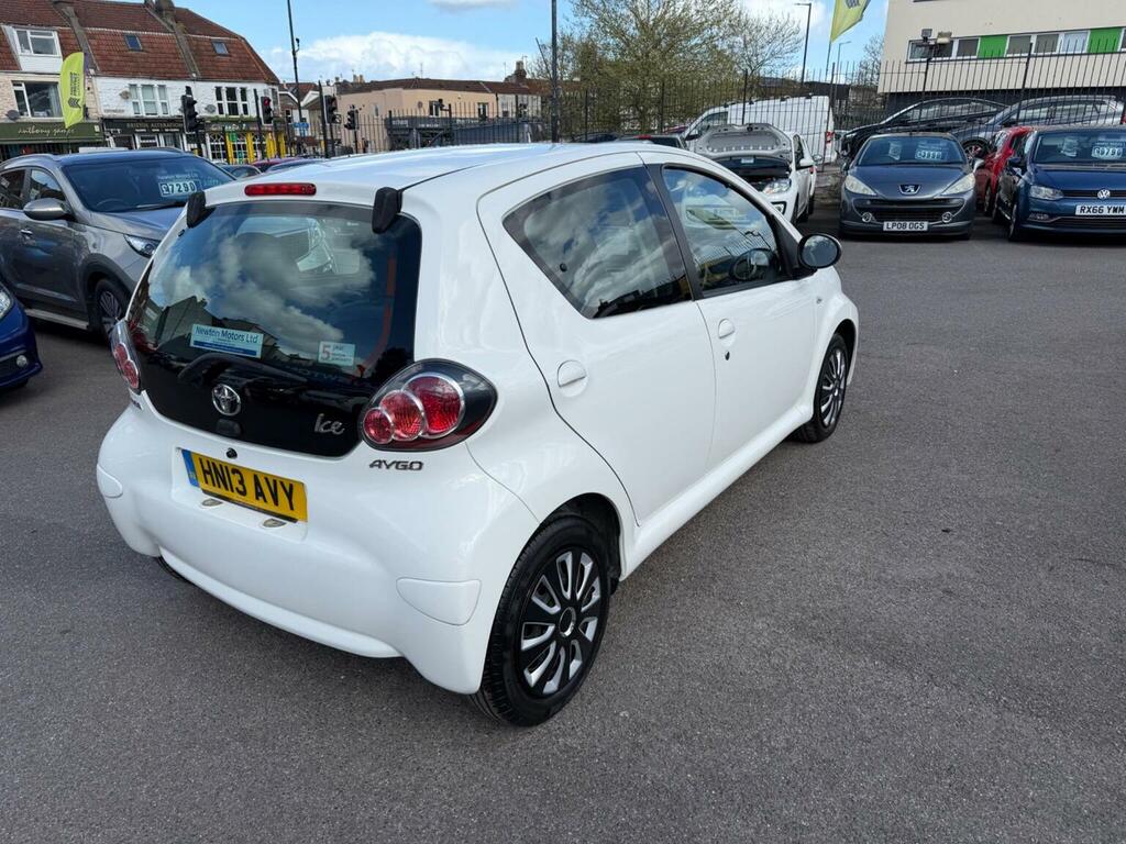 Toyota Aygo Hatchback 1.0 Vvt-i Ice Euro 5 201313 White #3