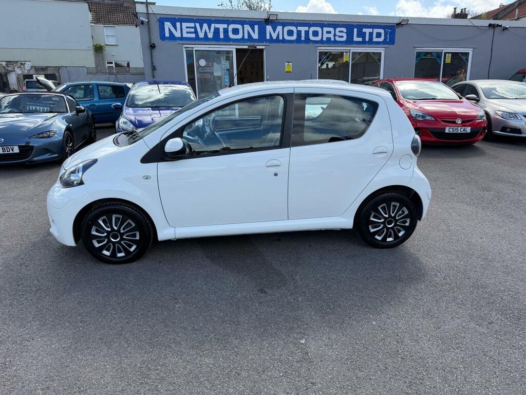 Toyota Aygo Hatchback 1.0 Vvt-i Ice Euro 5 201313 White #6