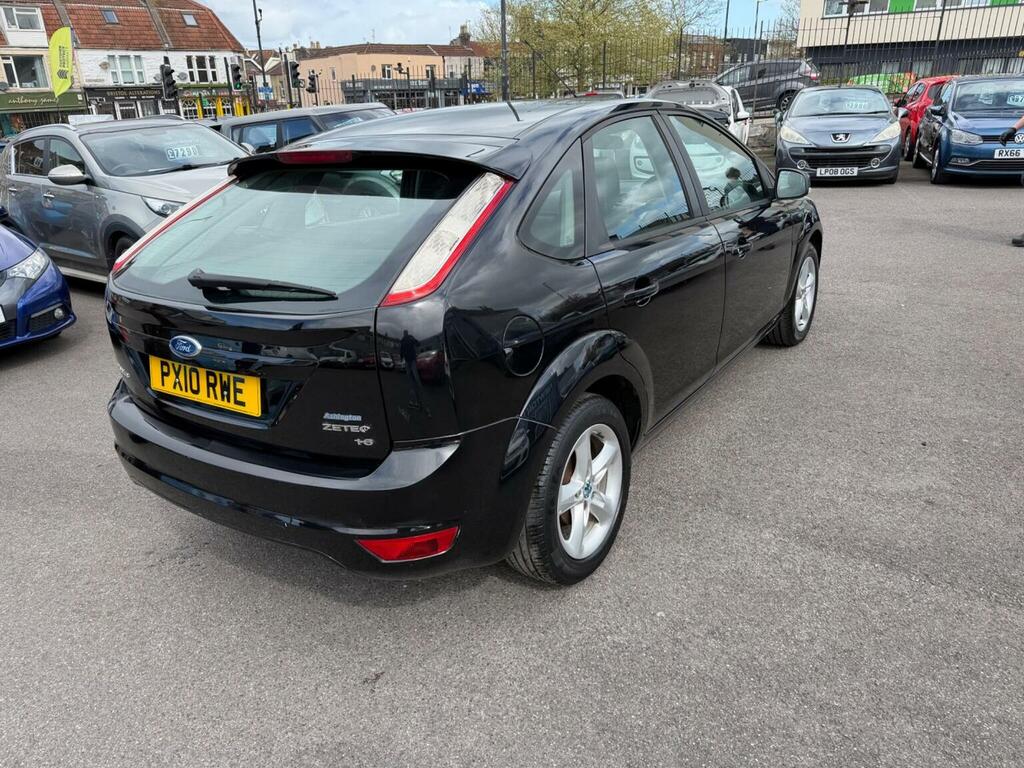 Ford Focus Hatchback 1.6 Zetec S 201010 Black #3