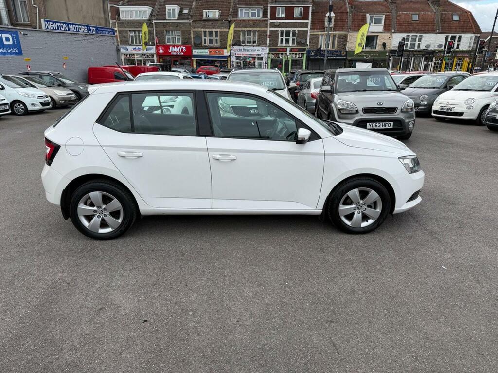 Skoda Fabia Hatchback 1.2 Tsi Se Euro 6 Ss 201515 CP15LAA White #2